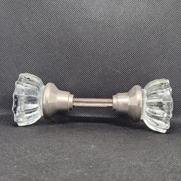 Mid-Century Clear Glass Doorknob Set – Chic Cottagecore Vintage Hardware - Picture 6 of 9